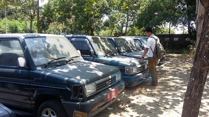 Lelang Puluhan Kendaraan Dinas Dengan Harga Murah