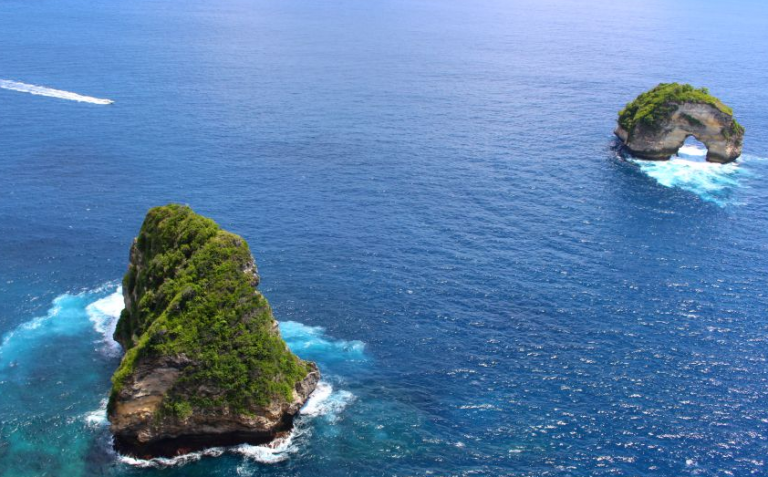 5 Tempat Menarik di Bali Yang Harus Kamu Kunjungi